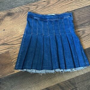 Celebrity Pink RE generation Star Blue Denim Pleated Skirt Size Small